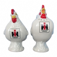 CASE/IH WHITE ROOSTER AND HEN SALT & PEPPER SET 